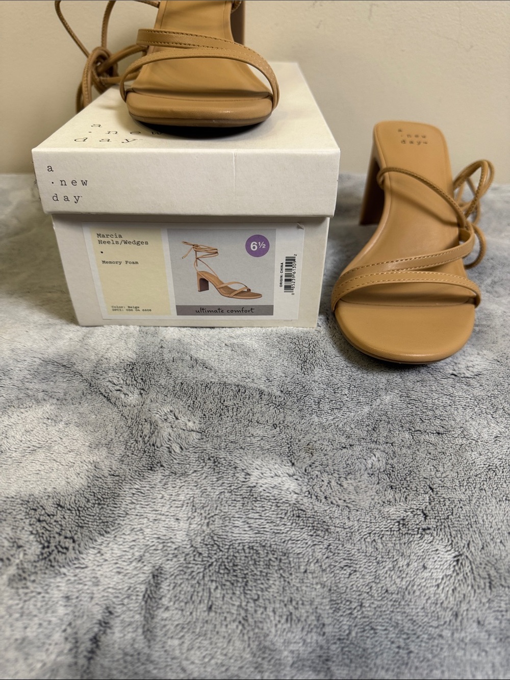 A New Day Marcia Beige Strappy Block Heels - Size 6.5 - Picture 8 of 8